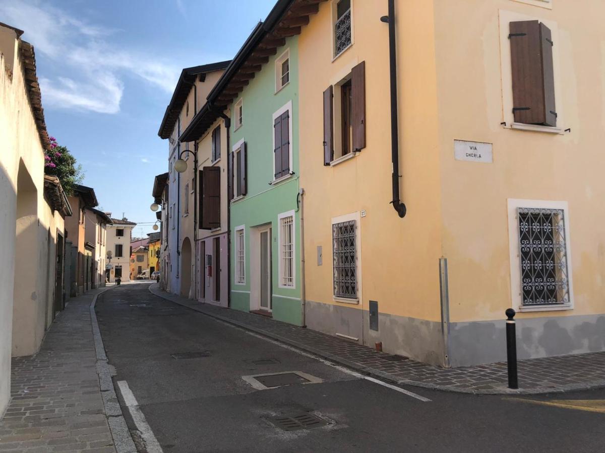 Oasi Di Paradiso - Comfy Private Apartment On Ground Floor With Terrace Desenzano del Garda Exteriér fotografie